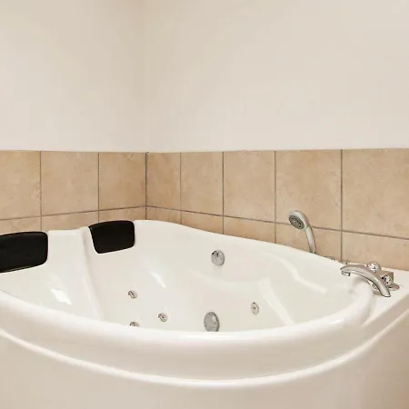 6 Person Holiday In Faaborg