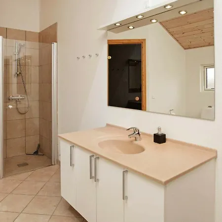 6 Person Holiday In Faaborg Сasa de vacaciones Bøjden